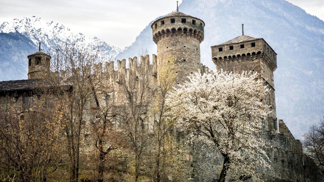 La Lupa Apartment - In The Heart Of Aosta With Car Box Exterior foto